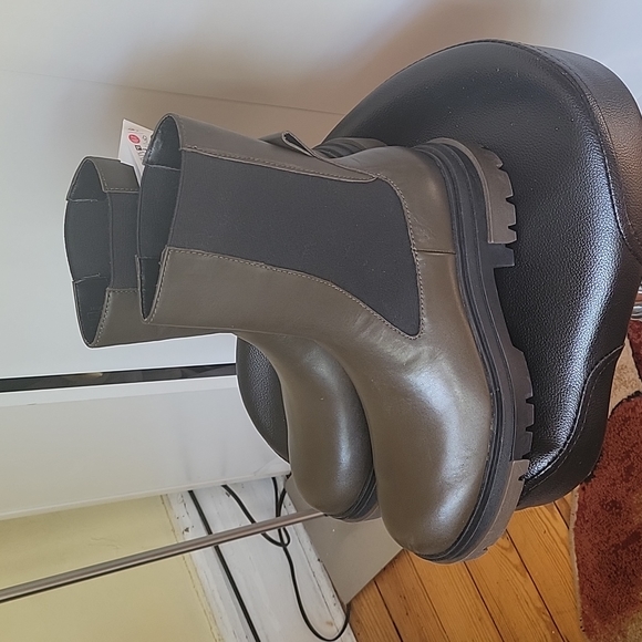 🎉HP🎉NWT ZARA LEATHER ANKLE BOOTS - Picture 8 of 17